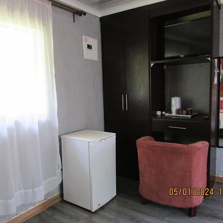 Aloes Lodge Leribe Ngoại thất bức ảnh