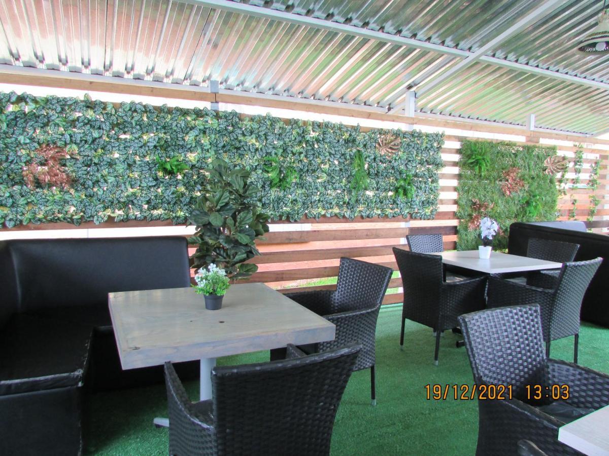 Aloes Lodge Leribe Ngoại thất bức ảnh